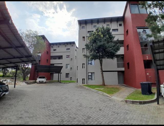 2 BEDROOM APARTMENT FOR SALE IN ROOIHUISKRAAL NORTH
